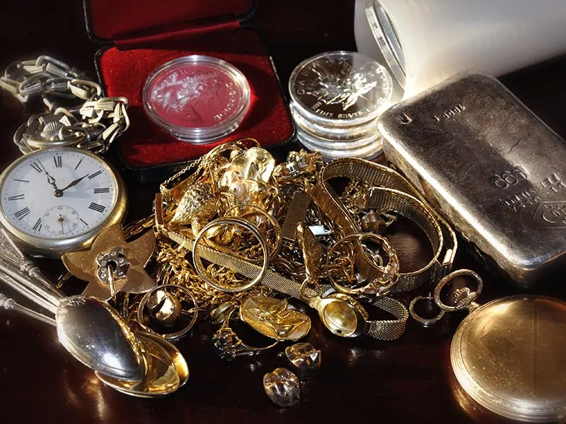 Altgold, Silberbarren und Taschenuhren – Ausgangsmaterial für neuen Schmuck